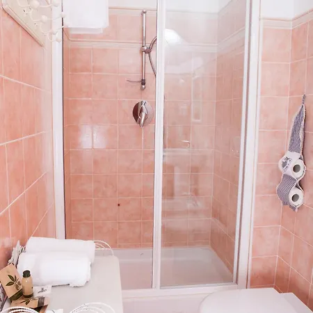 Πανσιόν Stay Bergamo 3*