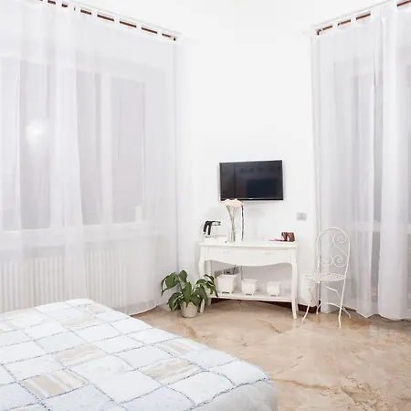 Guest house Stay Bergamo 3*