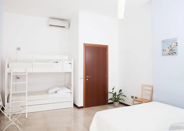 Guest house Stay Bergamo 3*