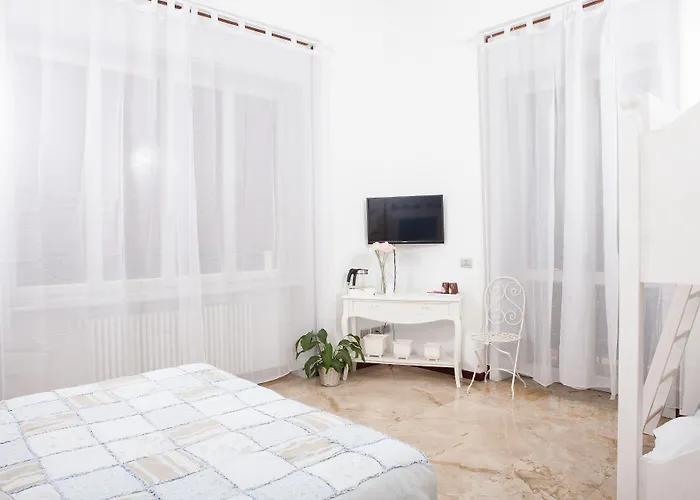 Guest house Stay Bergamo 3*